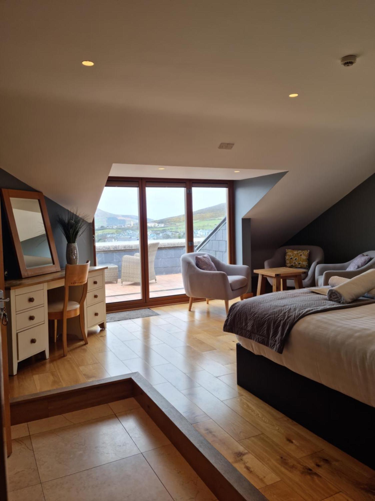 Hotel Fab View Dingle Zimmer foto